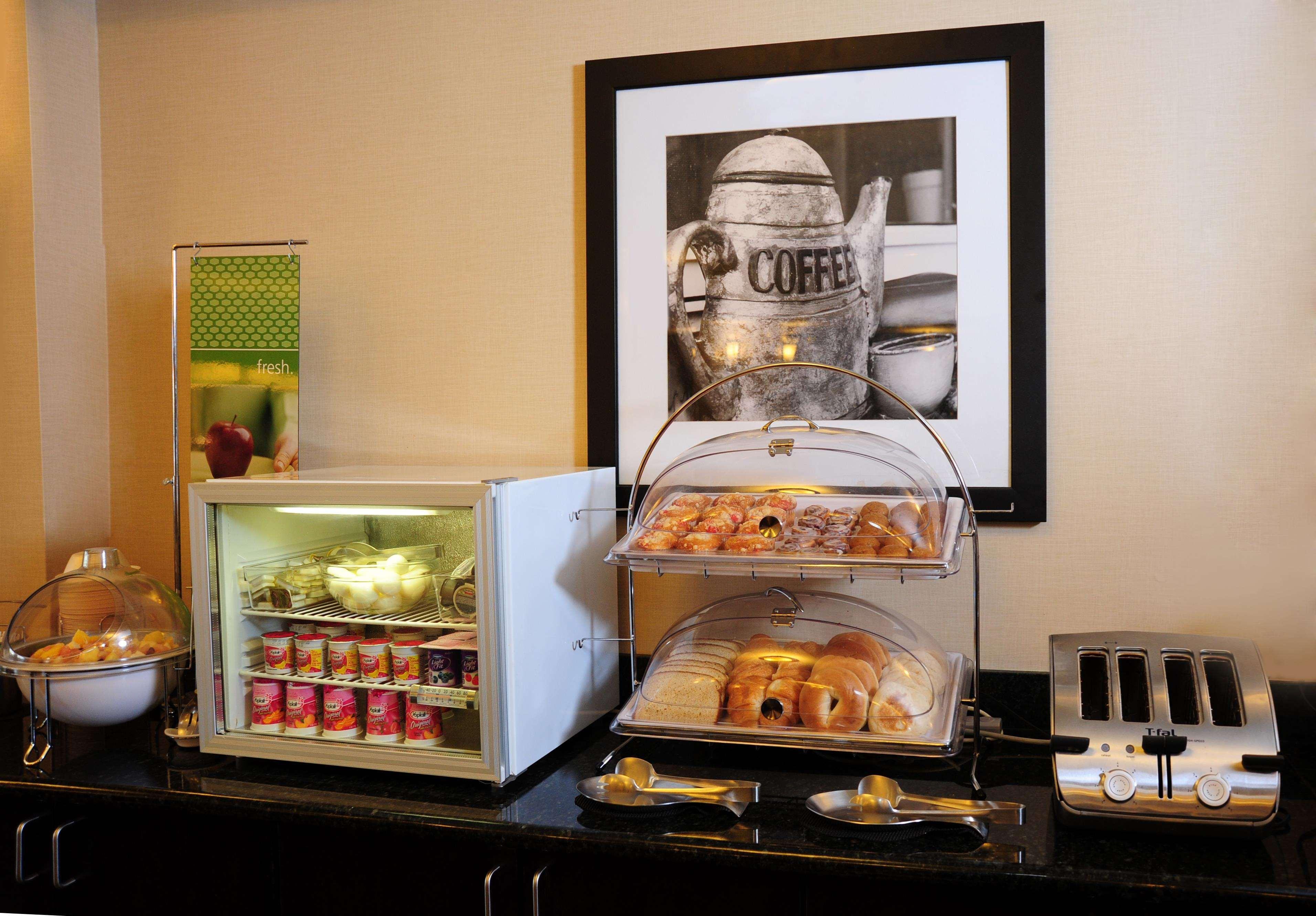 Hampton Inn & Suites Nashville-Airport Nhà hàng bức ảnh
