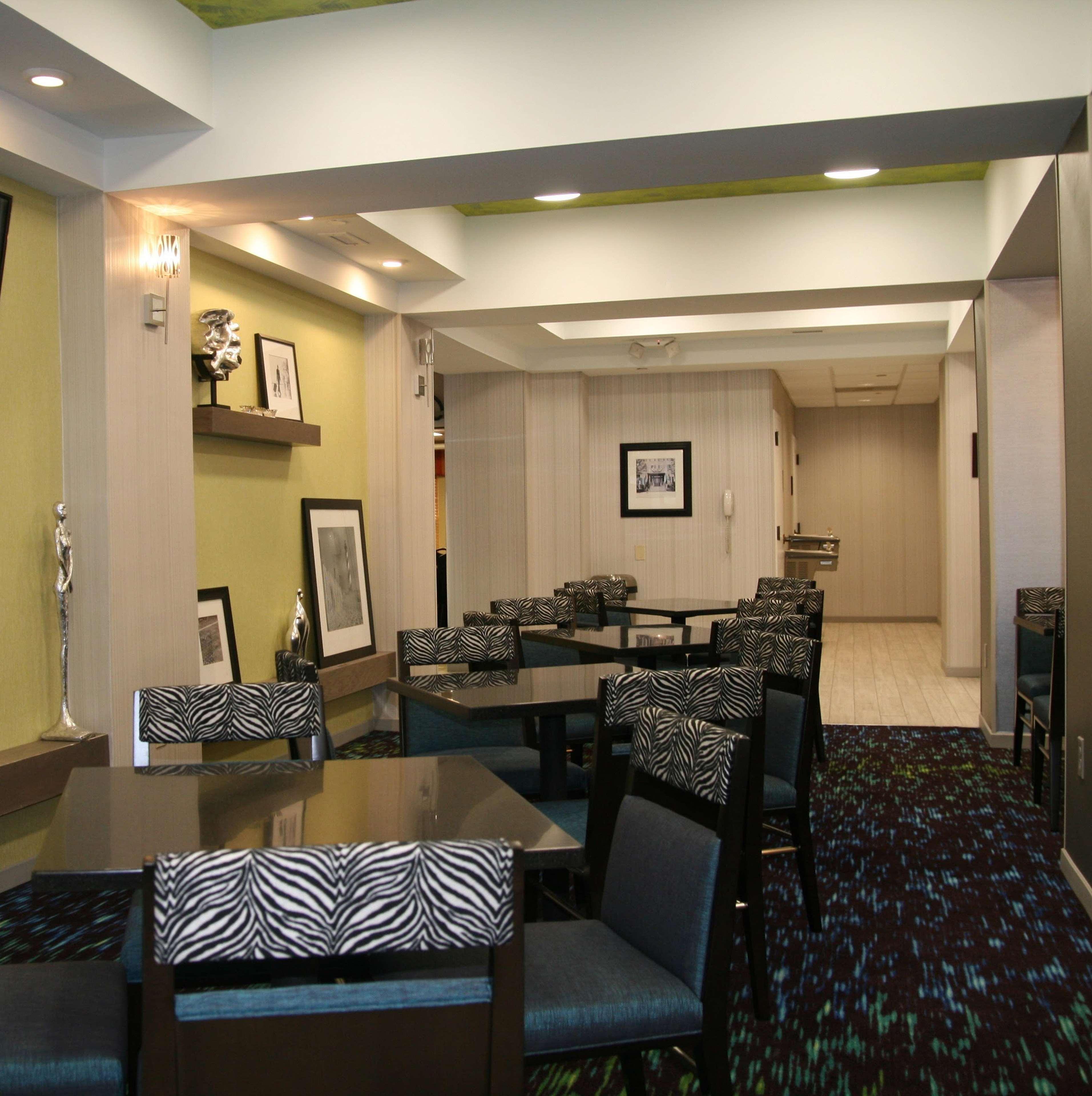 Hampton Inn & Suites Nashville-Airport Ngoại thất bức ảnh