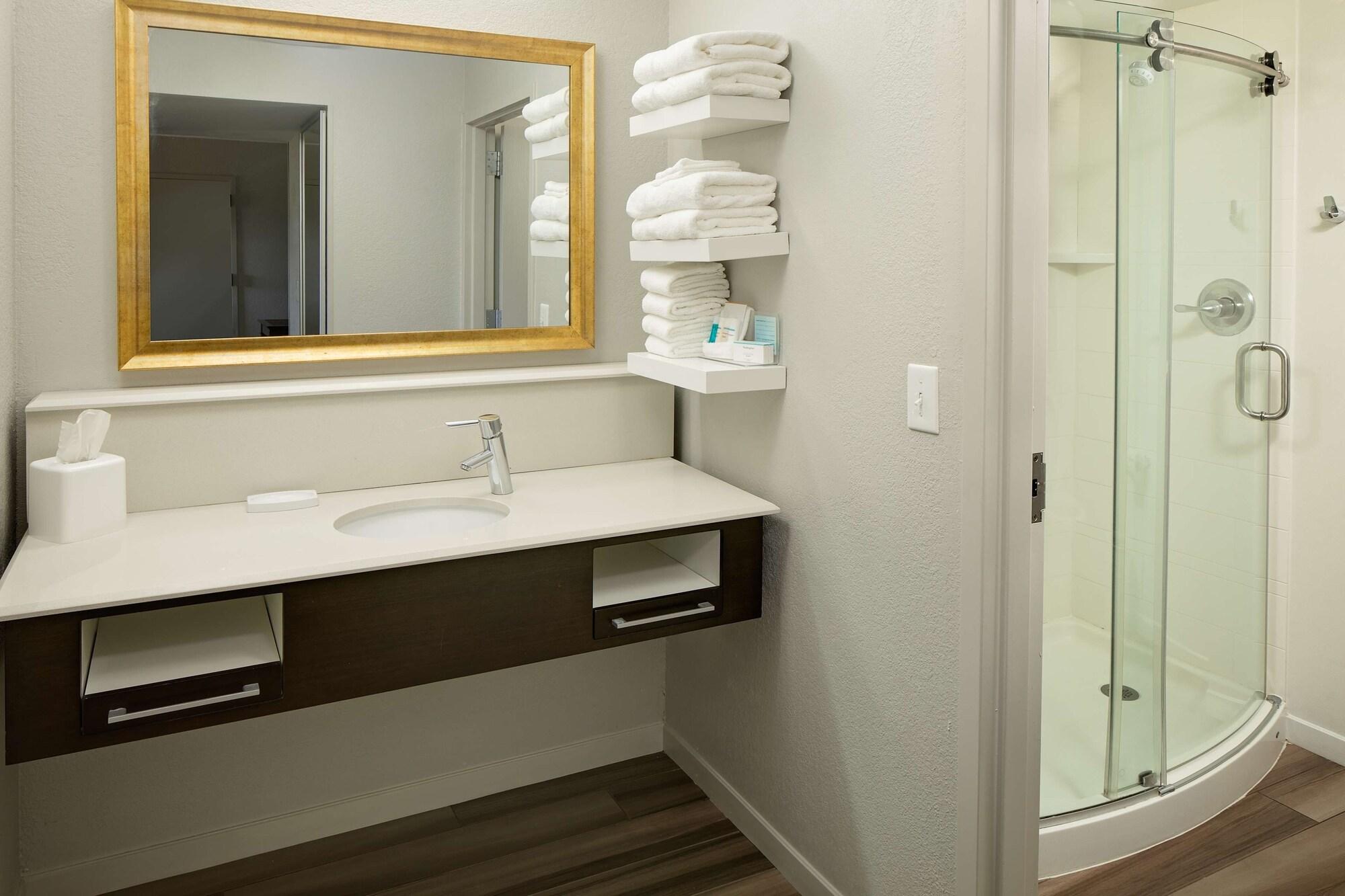 Hampton Inn & Suites Nashville-Airport Ngoại thất bức ảnh