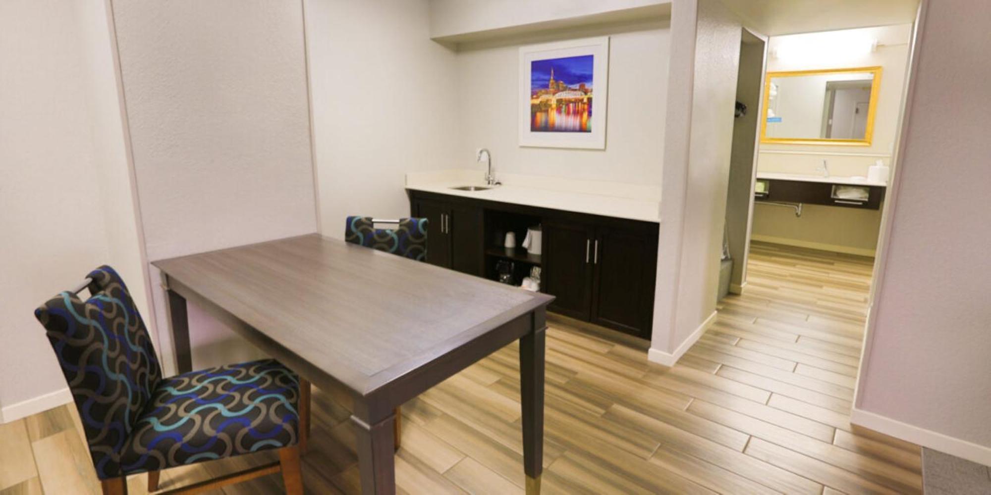 Hampton Inn & Suites Nashville-Airport Ngoại thất bức ảnh