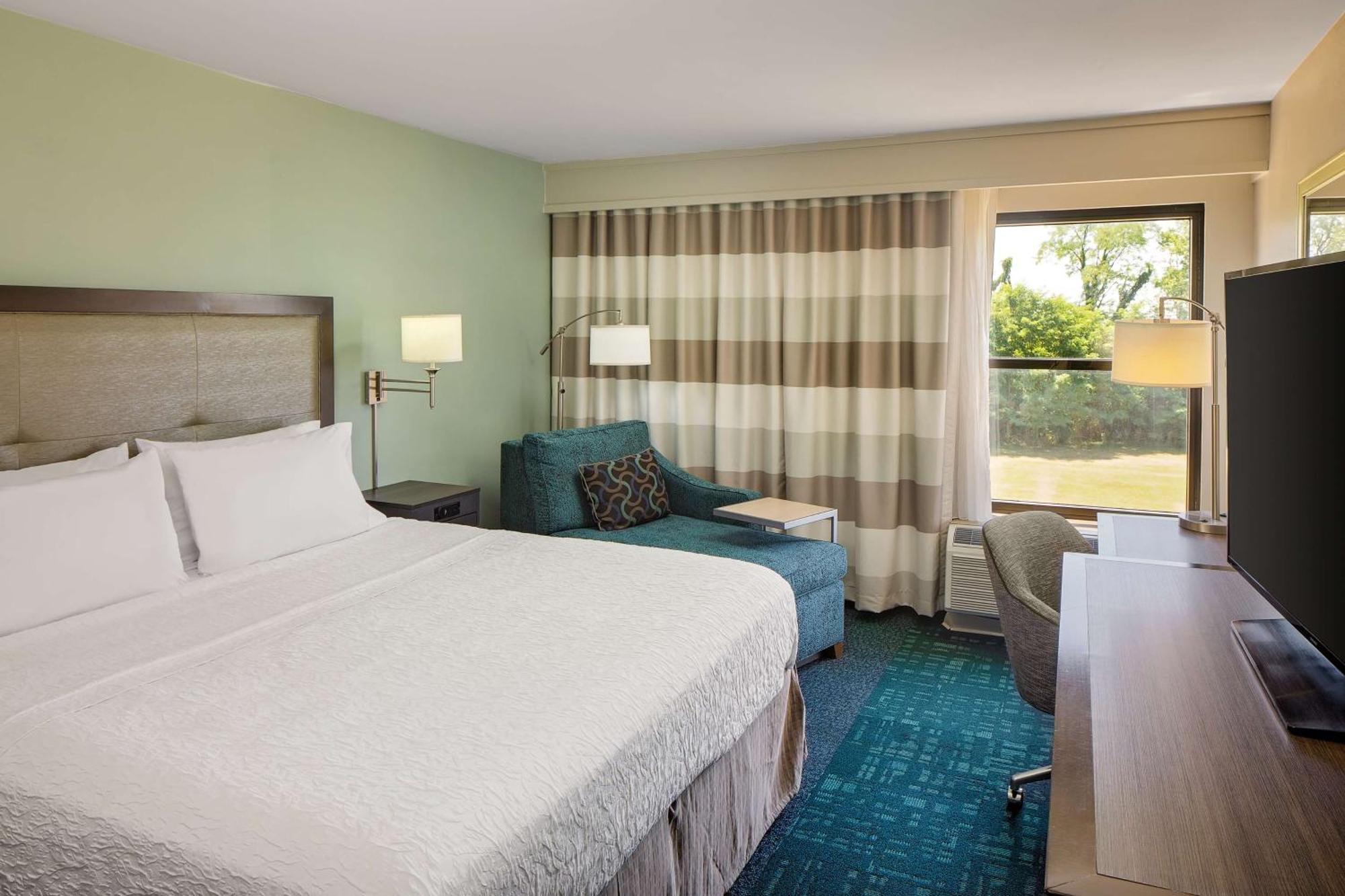 Hampton Inn & Suites Nashville-Airport Ngoại thất bức ảnh