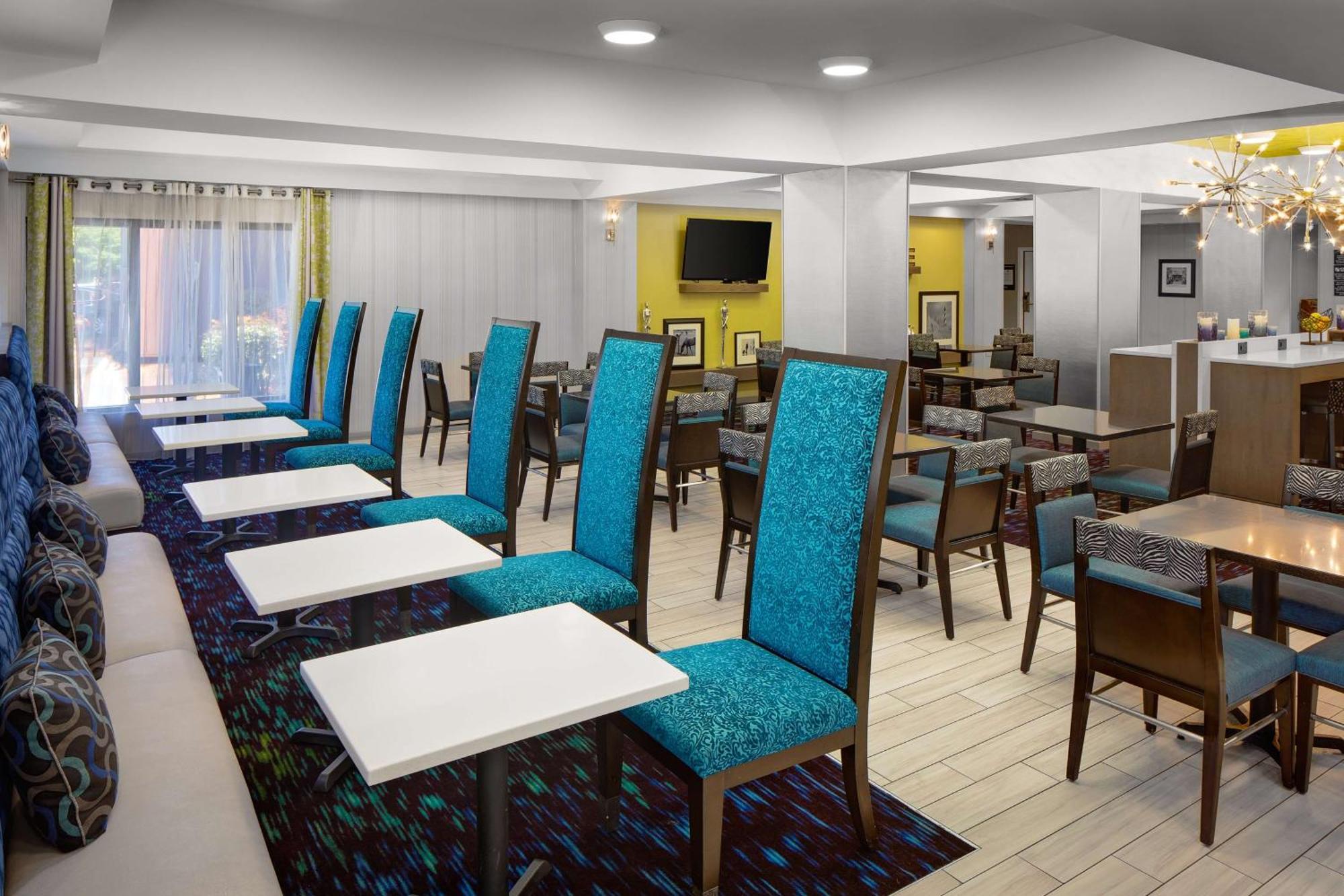 Hampton Inn & Suites Nashville-Airport Ngoại thất bức ảnh
